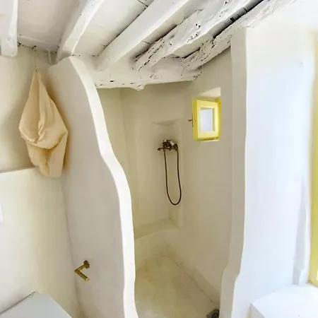 Lemon Serifos Town