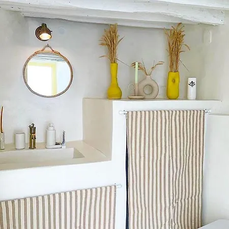 Lemon Serifos Town